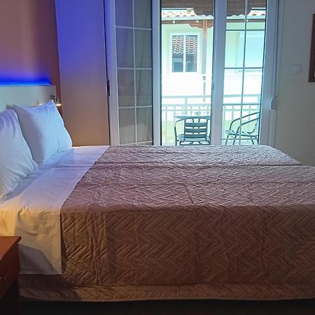 Oasis Blue Inn Leptokarya  Bagian luar foto