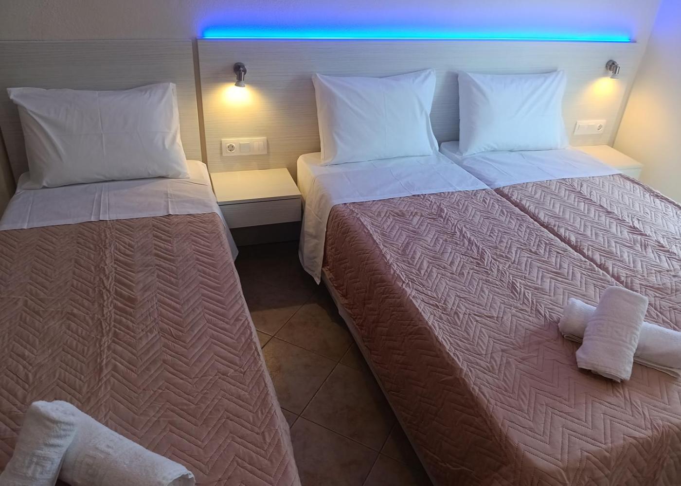 Oasis Blue Inn Leptokarya  Bagian luar foto