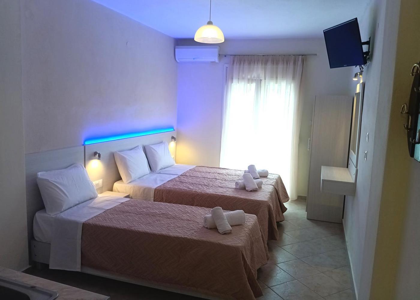 Oasis Blue Inn Leptokarya  Bagian luar foto