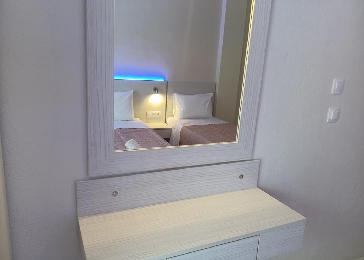Oasis Blue Inn Leptokarya  Bagian luar foto